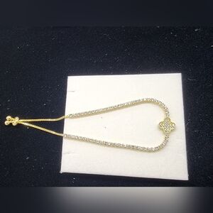 Brand New Sterling Silver 925 Clover adjustable Bracelet